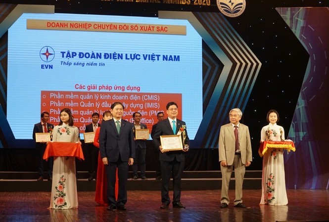 10 thành tựu nổi bật của EVN giai đoạn 2010-2020 10 năm qua, EVN đã hoàn thành xuất sắc các nhiệm vụ được giao với nhiều thành tựu nổi bật