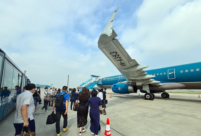 Đi máy bay giữa Hà Nội – TPHCM giờ tiện như xe buýt Đi máy bay giữa Hà Nội – TPHCM giờ tiện như xe buýt