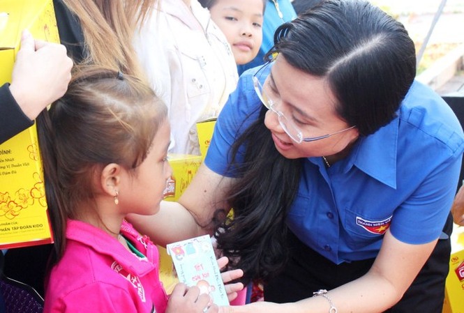 45.000 thanh niên có việc làm, tặng vé xe tết cho đoàn viên 45.000 thanh niên có việc làm, tặng vé xe tết cho đoàn viên