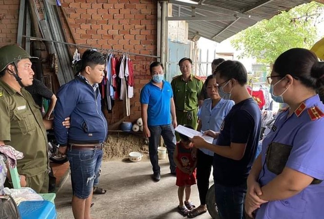 Bắt giữ đối tượng đánh cô gái dã man sau tai nạn ở Bình Dương Bắt giữ đối tượng đánh cô gái dã man sau tai nạn ở Bình Dương
