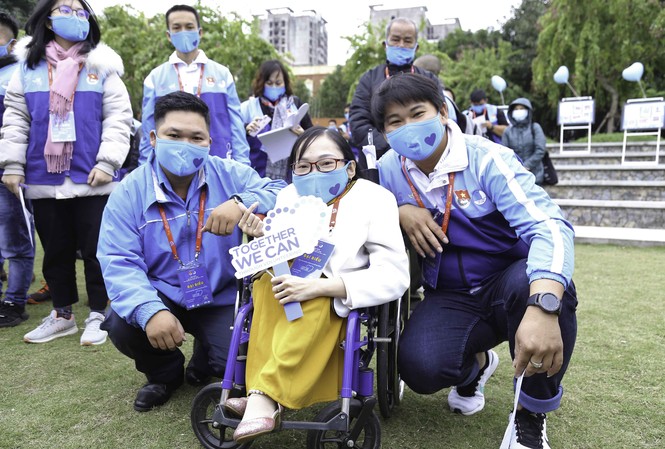 100 thủ lĩnh tình nguyện tham gia Trại tình nguyện 2020 Chị Nguyễn Thị Ngọc Tâm người sáng lập lớp học “Lớp học Ngọc Tâm Thủy Tinh” và quỹ học bổng Ngọc Tâm Thủy Tinh.