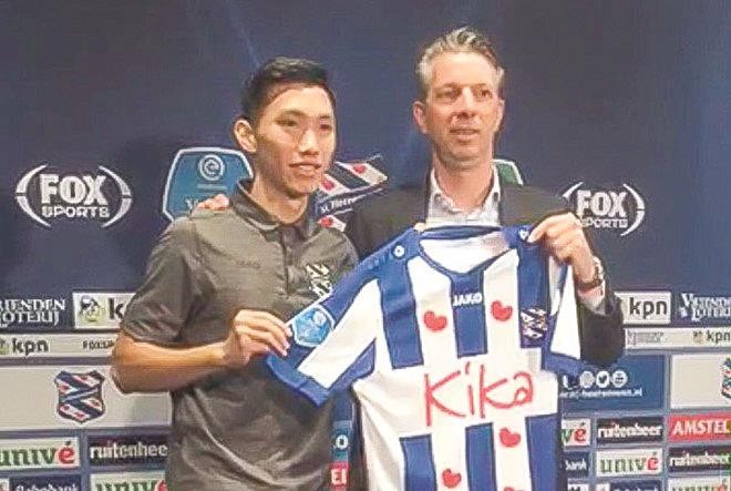 Văn Hậu thi đấu ở Hà Lan có cơ hội toả sáng hơn Công Phượng? Văn Hậu gia nhập SC Heerenveen