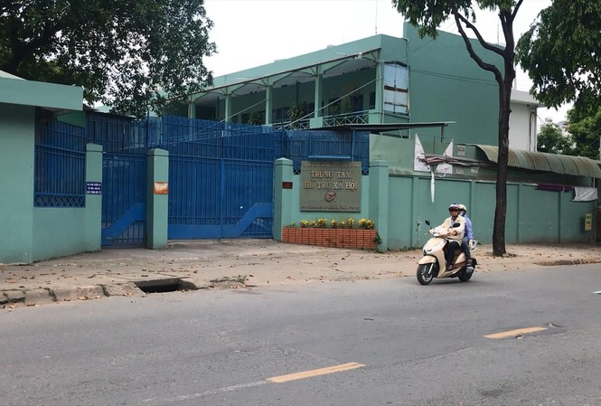 Bắt cán bộ Trung tâm Hỗ trợ xã hội, đình chỉ thầy giáo dâm ô Trung tâm Hỗ trợ xã hội nơi nhiều bé gái tố bị sàm sỡ