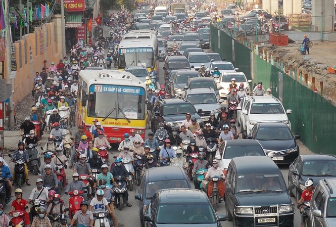 Hà Nội dừng đào đường, cấm xe tải dịp giáp Tết Sở GTVT yêu cầu trước 15/1 phải hoàn trả lòng đường, hè để không ảnh hưởng đến giao thông dịp cuối năm Ảnh: A.Trọng