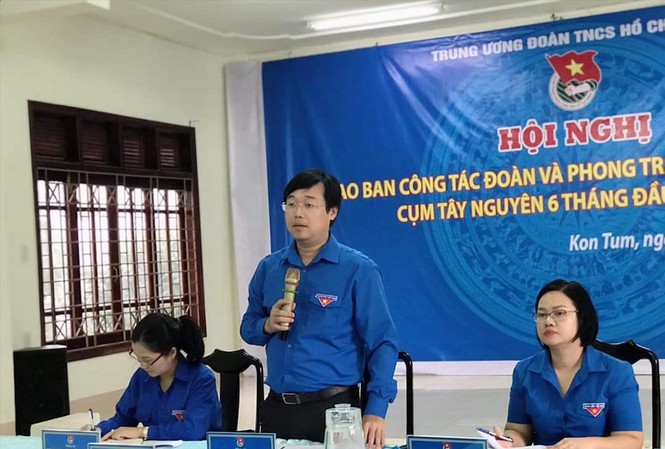Thanh niên trồng cây, chung tay phục hồi kinh tế Bí thư thứ nhất Trung ương Đoàn Lê Quốc Phong
phát biểu tại Hội nghị