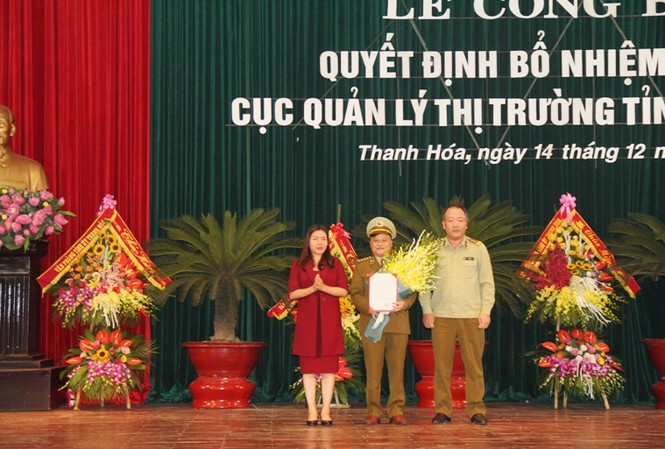 Công bố quyết định bổ nhiệm quyền Cục trưởng Cục Quản lý thị trường Thanh Hoá Công bố quyết định bổ nhiệm quyền Cục trưởng Cục Quản lý thị trường Thanh Hoá