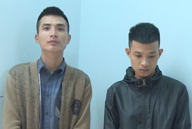Vụ xe khách lao vào trụ sở công an cầu cứu khi bị truy đuổi: Bắt 2 đối tượng Phong và Cường tại cơ quan công an