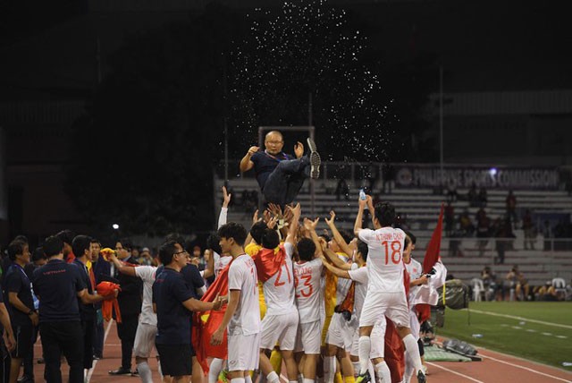 CĐV quốc tế không tiếc lời ngợi khen U22 Việt Nam vô địch SEA Games Niềm vui của các cầu thủ Việt Nam.