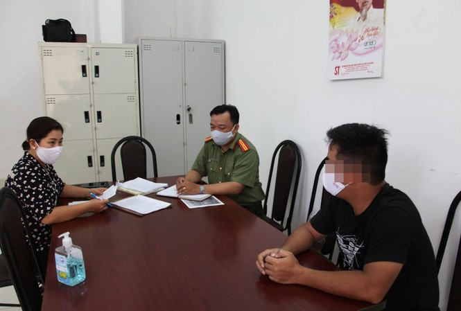 Bình luận nội dung xúc phạm đến lãnh đạo Cần Thơ, 9X bị phạt 5 triệu đồng Cơ quan chức năng làm việc với N.L.T.