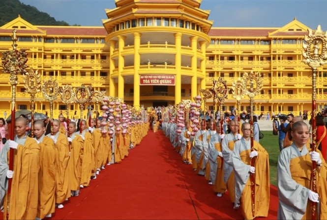Làm rõ thêm về thiền sư ni Diệu Nhân Hơn 6.000 đại biểu dự đại lễ tưởng niệm 906 năm Ni sư Diệu Nhân viên tịch