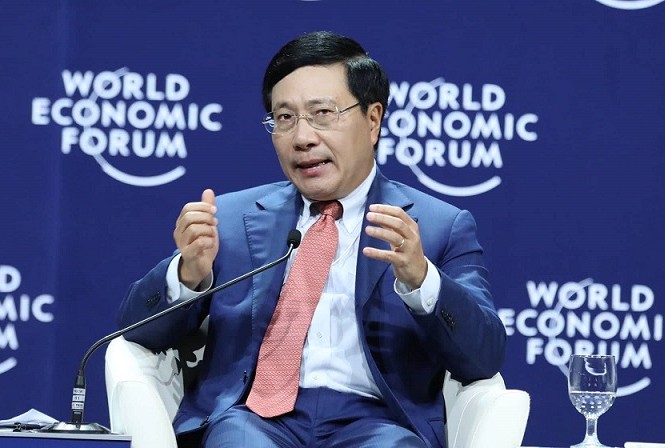 WEF ASEAN 2018 bàn về triển vọng địa chính trị của châu Á Phó Thủ tướng, Bộ trưởng Bộ Ngoại giao Việt Nam Phạm Bình Minh phát biểu tại hội thảo. Ảnh: Quang Vinh
