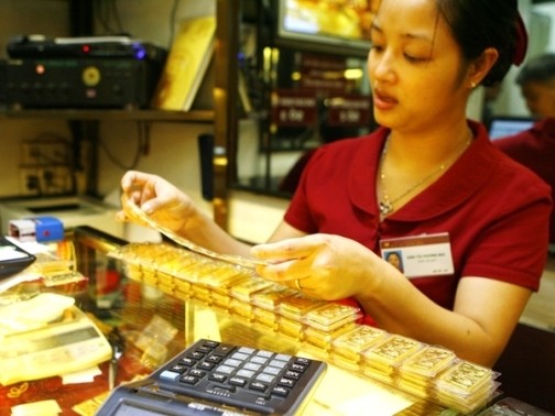 USD nhấn chìm giá vàng Giá vàng SJC chững lại theo giá vàng thế giới
