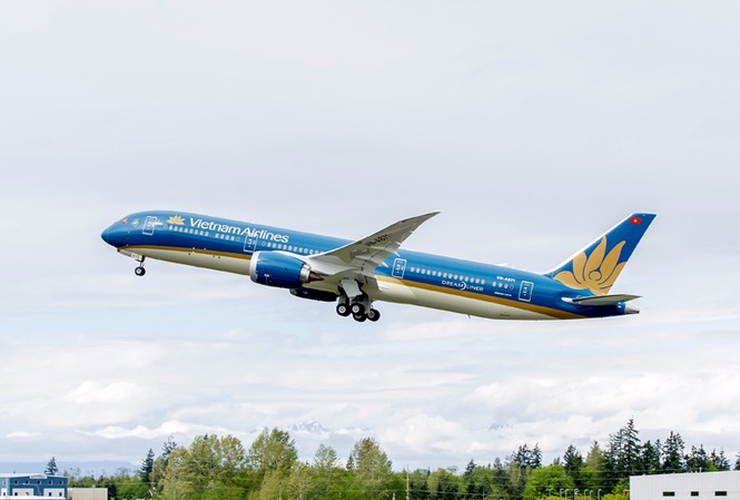Vietnam Airlines báo lãi 'khủng' Vietnam Airlines báo lãi gần 2.800 tỷ đồng năm 2018.