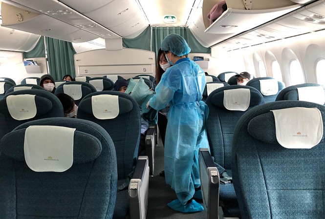 Đón công dân Việt Nam mắc kẹt tại sân bay Nhật Bản, Thái Lan về nước Các công dân Việt Nam bị mắc kẹt tại sân bay Nhật Bản được đón về nước.