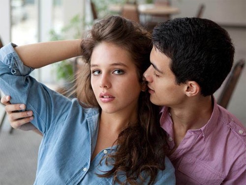 Biết bạn trai lăng nhăng mà không thể dứt tình Ảnh minh họa: Internet