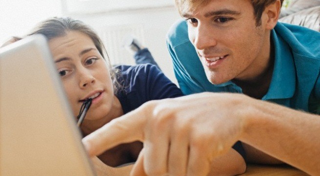 Chồng sắp cưới muốn tôi xóa ảnh bạn trai cũ Ảnh minh họa: Internet