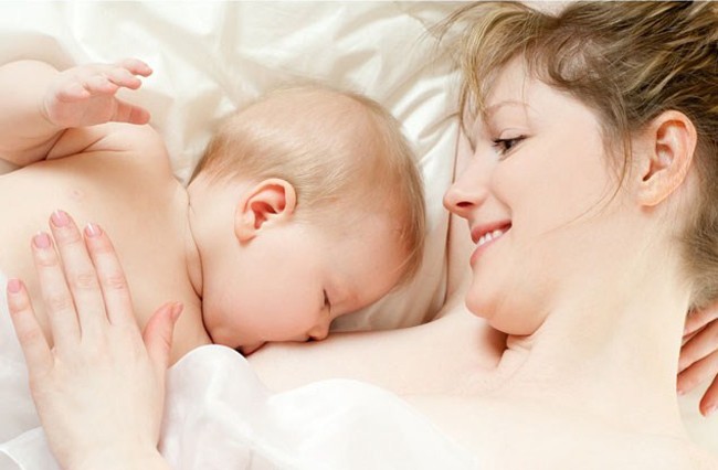 Trẻ bú mẹ cần bổ sung vitamin D Ảnh minh hoạ: Internet