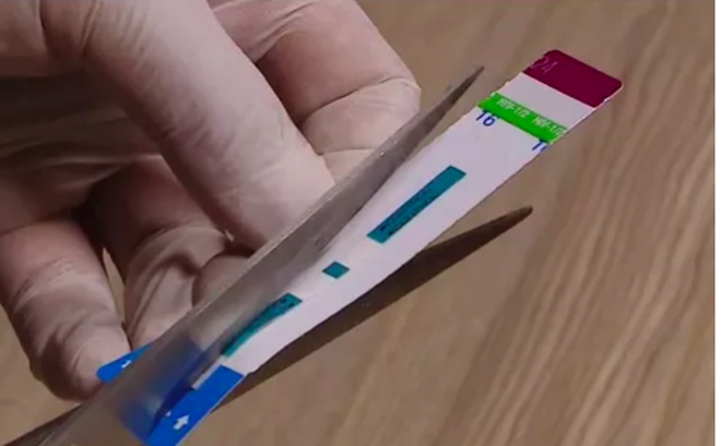 Chủ tịch Hà Nội chỉ đạo xử nghiêm vụ 'cắt đôi que xét nghiệm HIV' Hàng nghìn que thử HIV, viêm gan B bị cắt đôi trước khi tiến hành xét nghiệm tại Bệnh viện đa khoa Xanh Pôn nhằm bớt xén vật tư y tế