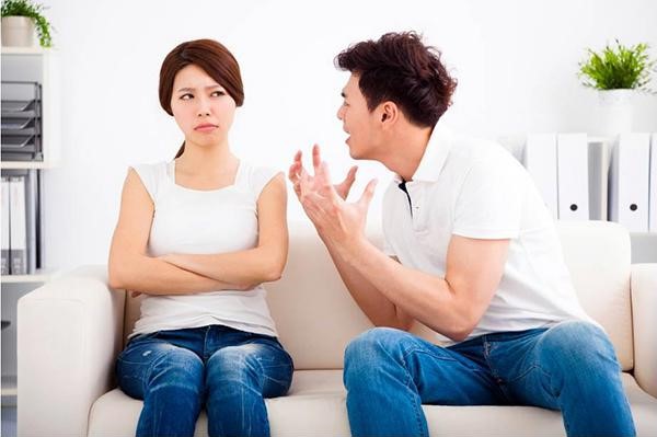Chồng gia trưởng còn 'bủn xỉn' với nhà ngoại, vợ cầu cứu hội chị em cách 'xử lý' Ảnh minh họa: Internet
