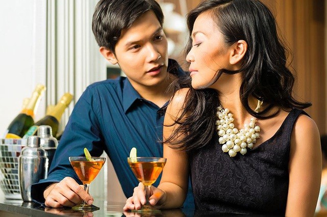 Gái trẻ chết lặng vì cả nhà vào hùa ép lấy kẻ đã từng sàm sỡ mình Ảnh minh họa: Internet