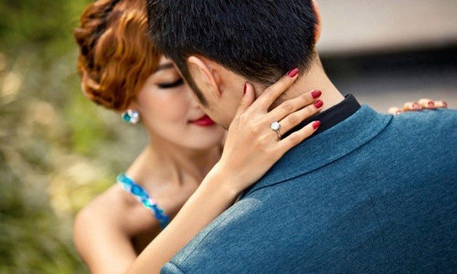 Cảnh tượng trong phòng ngủ của cô hàng xóm độc thân khiến vợ muốn ngất xỉu Ảnh minh họa: Internet