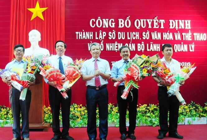 Vì sao Sở Du lịch và Sở KH&CN tỉnh TT-Huế chậm được bổ nhiệm giám đốc ? Sở Du lịch TT-Huế từ khi thành lập đến nay (từ tháng 6/2016) vẫn chưa được bổ nhiệm chức danh Giám đốc Sở