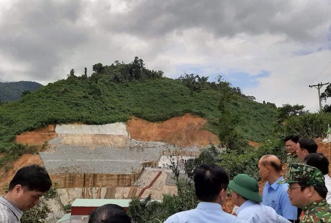 Dừng xây dựng tại công trình Thủy điện Rào Trăng 3 Yêu cầu ngừng toàn bộ hoạt động xây dựng tại công trình dự án thủy điện Rào Trăng 3.