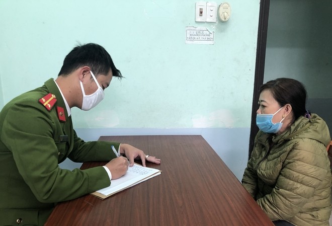 Sự thật người phụ nữ tại Huế bị trói, đánh, cướp 117 triệu đồng Bà Nguyễn Thị H. tại cơ quan công an.