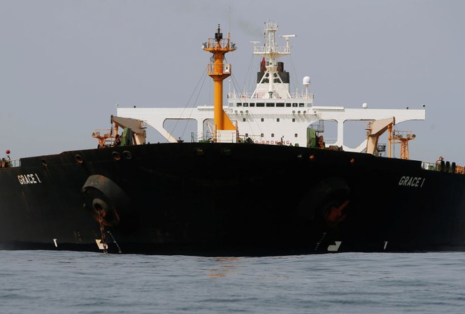 Tàu chở dầu của Iran sẽ được thả trong hôm nay Tàu chở dầu Grace 1 của Iran. Ảnh: Reuters