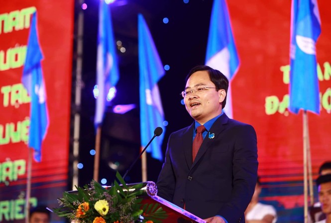 Tân Chủ tịch Ủy ban Trung ương Hội LHTN Việt Nam ra mắt thanh niên Thủ đô Chủ tịch Ủy ban Trung ương Hội Liên hiệp thanh niên Việt Nam khóa VIII Nguyễn Anh Tuấn. Ảnh: Đức Văn