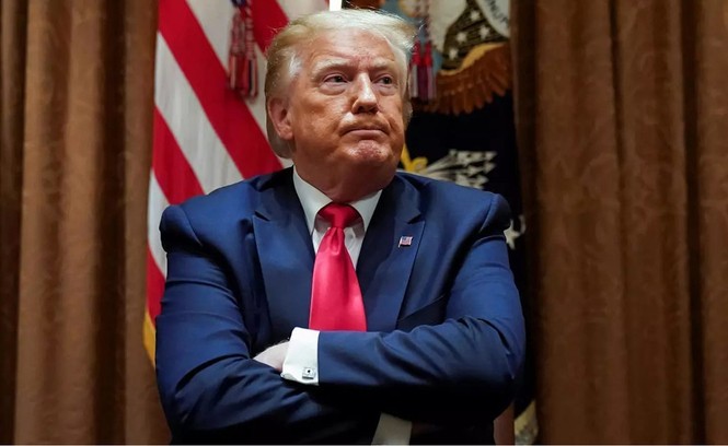 THẾ GiỚI 24H: Ông Trump tự tin sẽ không bị phế truất Tổng thống Mỹ Donald Trump tại Nhà Trắng. Ảnh: Reuters.