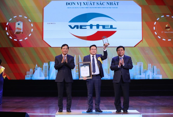 Viettel là doanh nghiệp xuất sắc tại giải thưởng thành phố thông minh Việt Nam 2020 Viettel là doanh nghiệp xuất sắc tại giải thưởng thành phố thông minh Việt Nam 2020