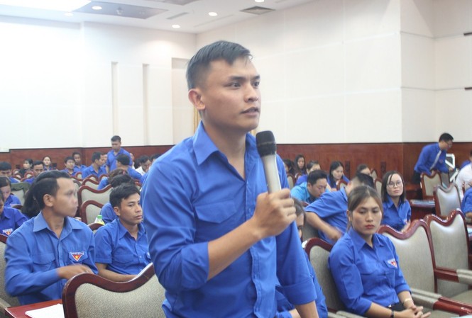 Đắk Nông giải ngân hơn 1 tỉ đồng từ Quỹ quốc gia việc làm T.Ư Đoàn Các bạn trẻ Đắk Nông chia sẻ kinh nghiệm làm giàu tại Hội nghị kết nối ngân hàng, chuyên gia nông nghiệp với thanh niên làm kinh tế giỏi và tổng kết hoạt động nhận ủy thác cho vay vốn năm 2019.