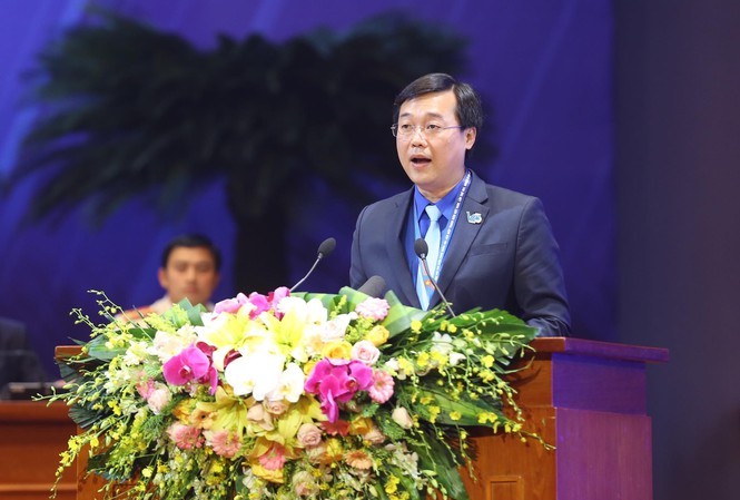 Lòng yêu nước luôn dạt dào trong mỗi thanh niên Anh Lê Quốc Phong, Bí thư thứ nhất T.Ư Đoàn, Chủ tịch T.Ư Hội LHTN Việt Nam phát biểu khai mạc phiên trọng thể Đại hội đại biểu toàn quốc Hội LHTN Việt Nam lần thứ VIII, nhiệm kỳ 2019 – 2024. Ảnh: Như Ý
