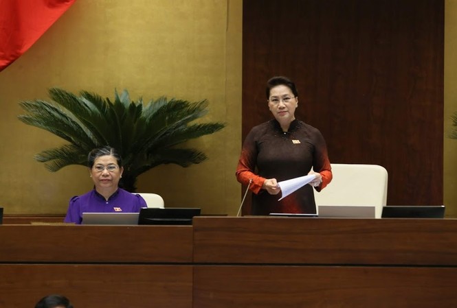 Chủ tịch Quốc hội giải thích việc lấy ý kiến 'cấm uống rượu, bia khi lái xe' Chủ tịch Quốc hội Nguyễn Thị Kim Ngân. Ảnh Như Ý