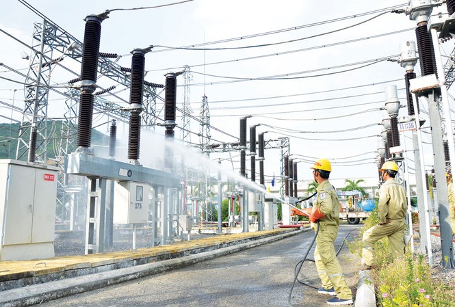 Hợp tác công tư trong truyền tải điện: Đại biểu lo ngại về quốc phòng an ninh Nhiều ý kiến lo ngại làm dự án PPP lĩnh vực truyền tải điện không đảm bảo quốc phòng, an ninh