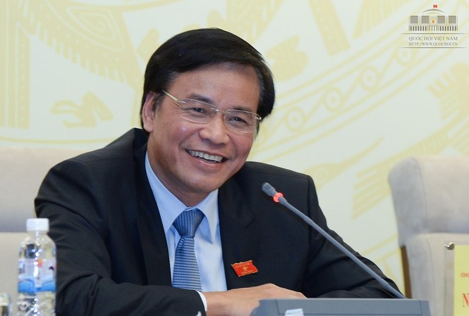 Tranh luận nóng Trung tâm dịch vụ việc làm thu phí của lao động Tổng thư ký Quốc hội Nguyễn Hạnh Phúc