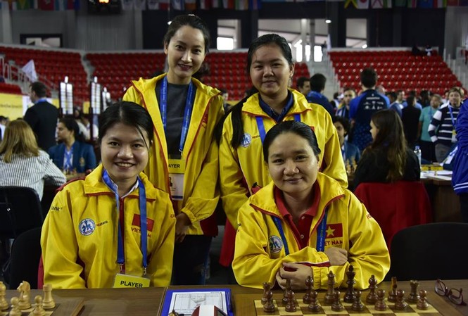 Cặp vợ chồng kỳ thủ giải cứu cờ vua Việt Nam ở Olympiad Cặp vợ chồng kỳ thủ giải cứu cờ vua Việt Nam ở Olympiad