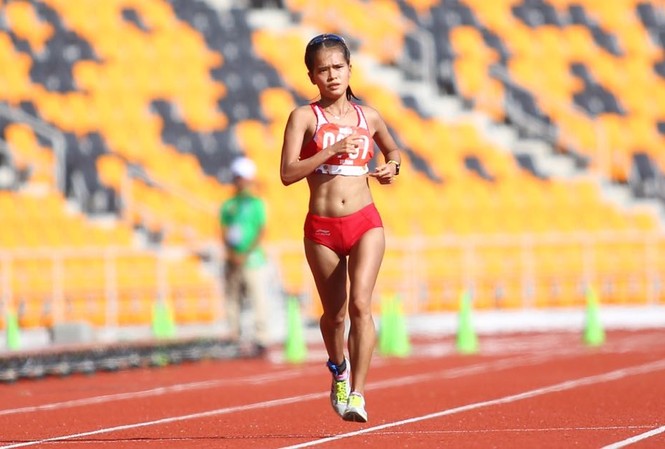 VĐV Indonesia 'mất tích' bí ẩn, Hồng Lệ ngơ ngác nhận HCĐ marathon VĐV Indonesia 'mất tích' bí ẩn, Hồng Lệ ngơ ngác nhận HCĐ marathon