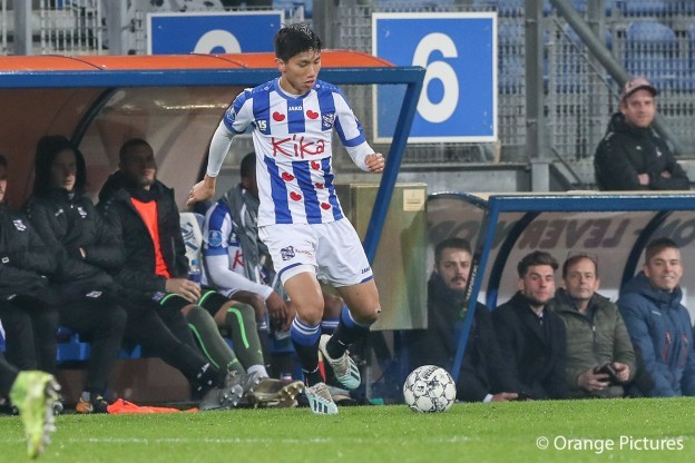 Văn Hậu 'nhớ suốt đời' 4 phút ra mắt SC Heerenveen, nhắn nhủ NHM ở Việt Nam Văn Hậu 'nhớ suốt đời' 4 phút ra mắt SC Heerenveen, nhắn nhủ NHM ở Việt Nam