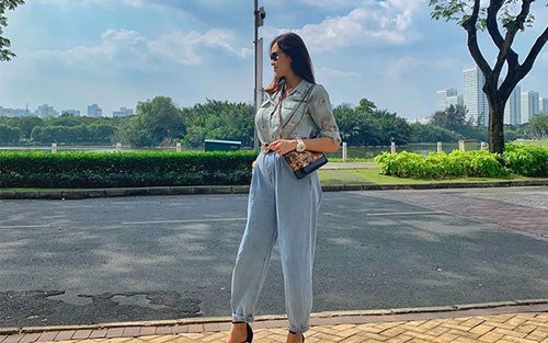 Sinh 1 tuần sinh mổ, MC Phương Mai đã đi giày cao gót, trẻ trung ra phố Sinh 1 tuần sinh mổ, MC Phương Mai đã đi giày cao gót, trẻ trung ra phố