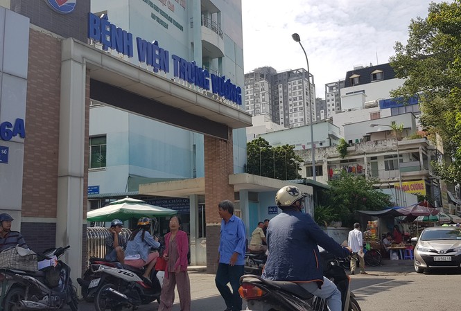 Hàng loạt bác sĩ 'chia tiền' sau phẫu thuật thẩm mỹ tại Bệnh viện Trưng Vương Hàng loạt bác sĩ 'chia tiền' sau phẫu thuật thẩm mỹ tại Bệnh viện Trưng Vương