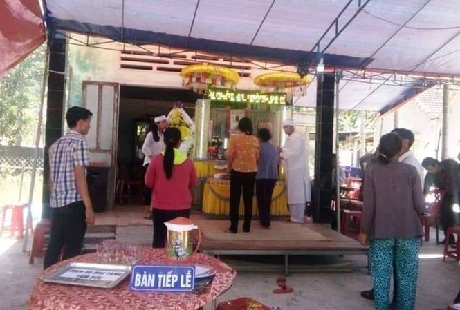 Nam sinh sốc nặng bỏ thi THPT khi chứng kiến cha cầm dao đâm chết mẹ Nam sinh sốc nặng bỏ thi THPT khi chứng kiến cha cầm dao đâm chết mẹ