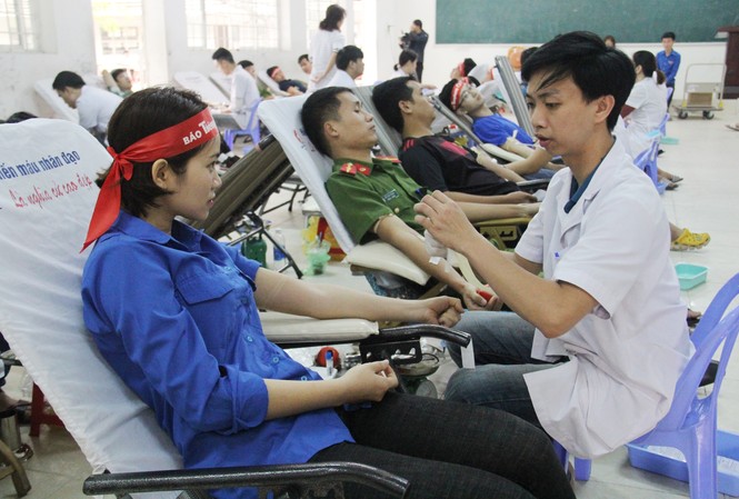 Đà Nẵng: Gần 1000 người nô nức tham gia ngày hội Chủ nhật Đỏ Đà Nẵng: Gần 1000 người nô nức tham gia ngày hội Chủ nhật Đỏ