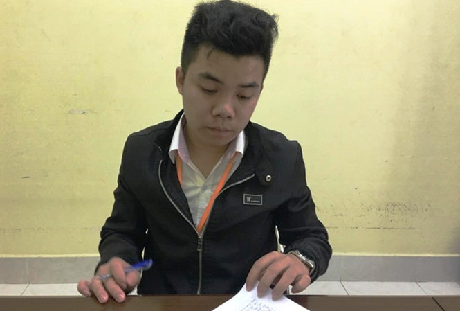 Bắt khẩn cấp Nguyễn Thái Lực, em trai trùm địa ốc Alibaba Nguyễn Thái Lực tại công an. Ảnh: công an cung cấp/