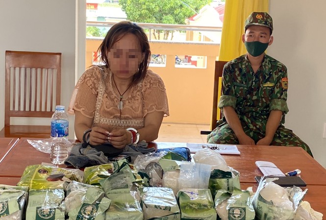 Chốt chặn 10km dọc sông, bắt 6 đối tượng, thu giữ ma túy ‘khủng’ Một đối tượng trong đường dây và lượng lớn ma túy.