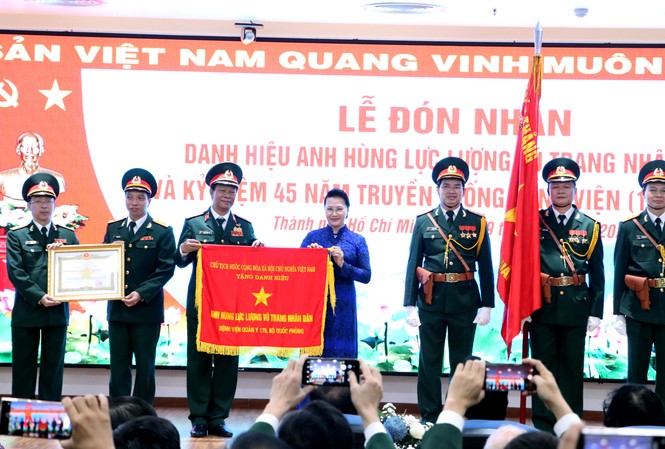 Bệnh viện Quân y 175 nhận danh hiệu Anh hùng lực lượng vũ trang nhân dân Bệnh viện Quân y 175 nhận danh hiệu Anh hùng lực lượng vũ trang nhân dân.