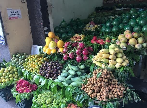'Cháy hàng' thực phẩm, rộ mốt hoa mẹt cúng rằm tháng 7 'Cháy hàng' thực phẩm, rộ mốt hoa mẹt cúng rằm tháng 7