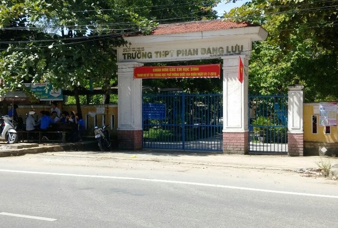 TT-Huế: Nhiều trường không có thí sinh thi môn Sử Cả điểm thi THPT quốc gia này tại Trường Phan Đăng Lưu (huyện Phú Vang, tỉnh TT-Huế) chỉ có 1 thí sinh đến dự thi môn Sử.