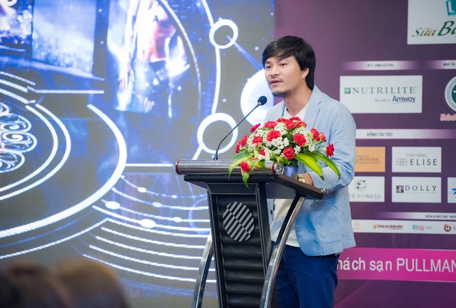 Sân khấu Chung kết HHVN có gì đặc biệt? Tổng đạo diễn Hoàng Nhật Nam giới thiệu về sân khấu đêm Chung kết Hoa hậu Việt Nam 2015.